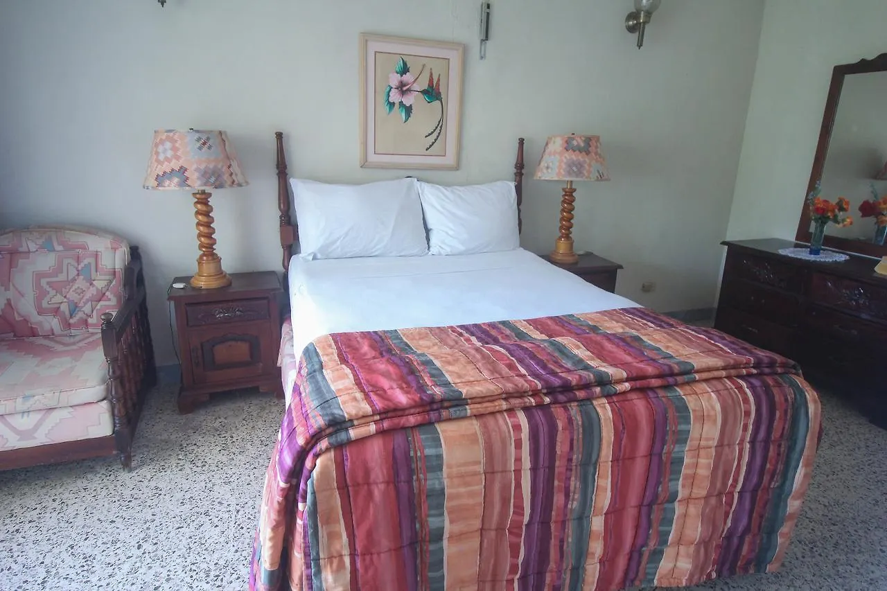 Sahara Hostel Μοντέγκο Μπέυ Τζαμάικα